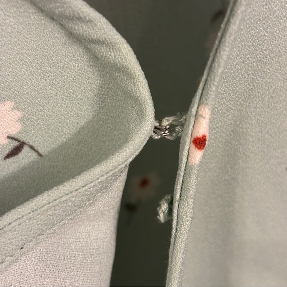 LC Lauren Conrad Sage Green Floral Wrap Midi Dress M1 - Picture 8 of 9